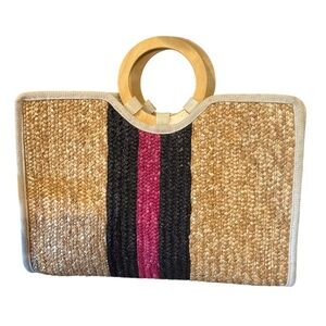 1970s straw handbag beach bag wood handles beach tote